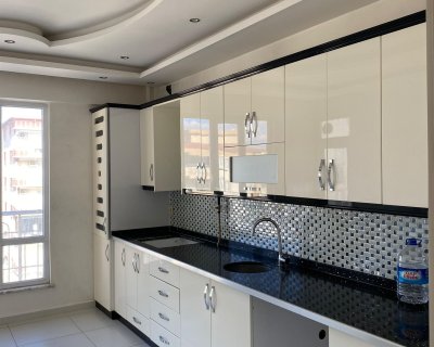 Kiralık 3+1 35 lik cadde üstü