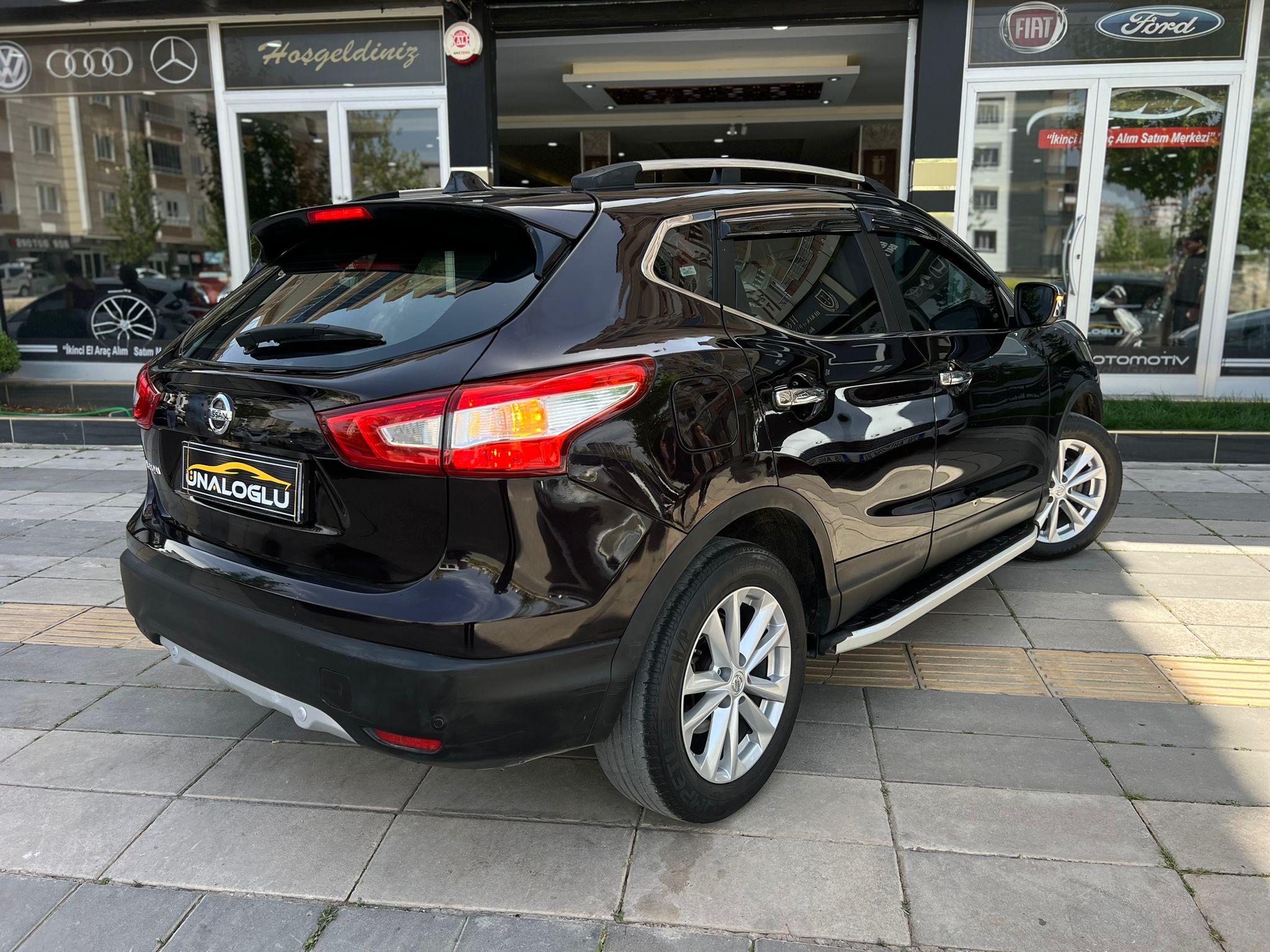 ÜNALOĞLUNDAN 2014 OTOMATİK BOYASIZ QASHQAİ 1.6DCİ TEKMA